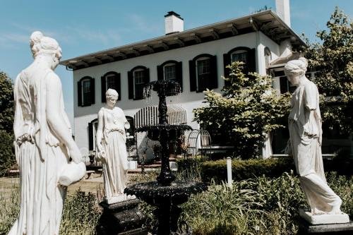 Maxwell Mansion Hotel - Best Hotels in Wisconsin