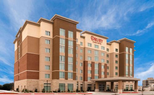 Drury Plaza Hotel College Station - Best Hotels with Free Breakfast in College Station, TX