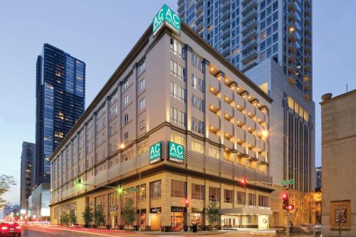 AC Hotel Chicago Downtown - Best Marriott International Hotels in Illinois
