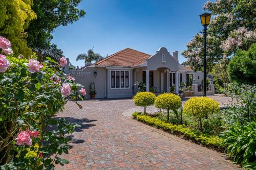 Millbury Guest House - Best Hotels Eastern Cape