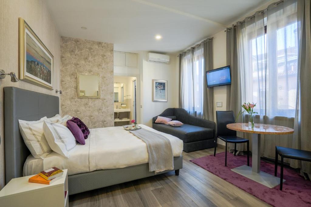 Monza City Rooms & Studios - Best Hotels in Monza