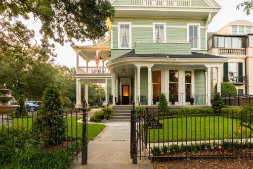 Grand Victorian Bed & Breakfast - Best Hotels near Tulane University, LA