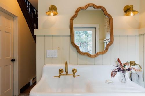 Silas House Inn