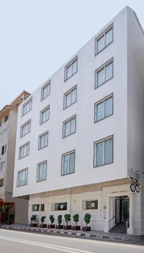 The Gordon House Hotel - Near Gateway Of India - Best Hotels in Maharashtra