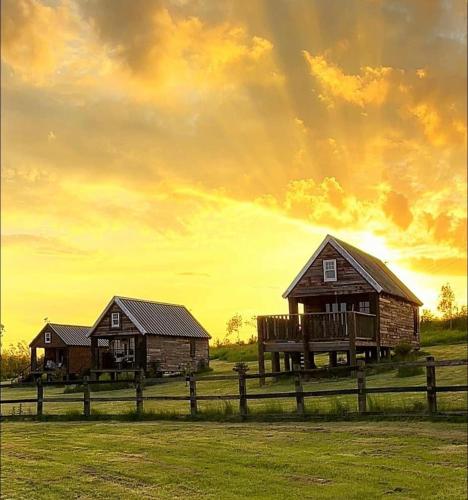 Lake View lodges The Lavenham - Unusual UK Hotels