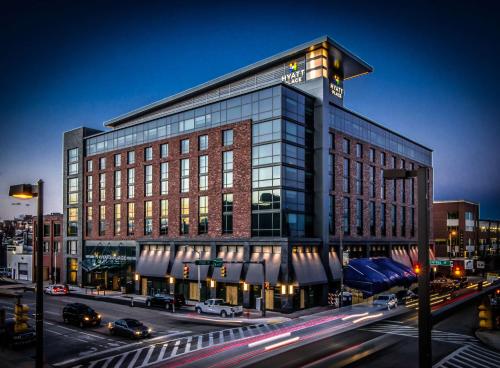 Hyatt Place Baltimore Inner Harbor - Best Hotels with Free Breakfast in Baltimore, MD