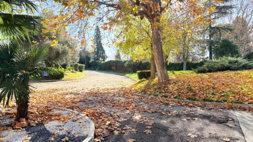 Gran Hotel Los Angeles - Best Parking Hotels in Madrid