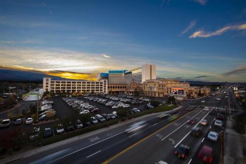 Peppermill Resort Spa Casino - Best Business Hotels in Reno, NV