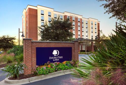 DoubleTree by Hilton Charleston Mount Pleasant - Best Hotels in Mount Pleasant, SC