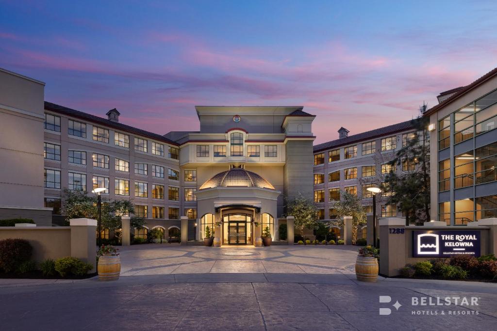 The Royal Kelowna - Bellstar Hotels & Resorts - Best Hotels in Kelowna