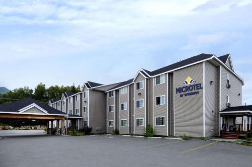 hotels with suites in Alaska