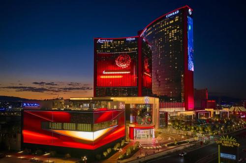 Conrad Las Vegas at Resorts World by Suiteness