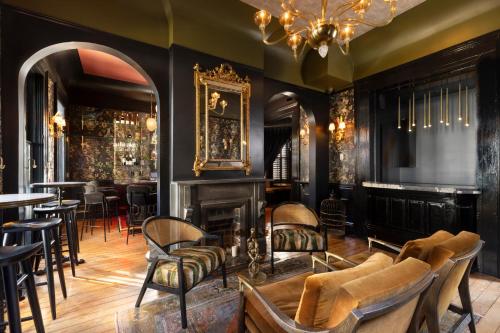 Blackbird Hotel - Best Parking Hotels in New Orleans, LA