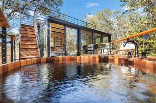 Walnut House by Onera