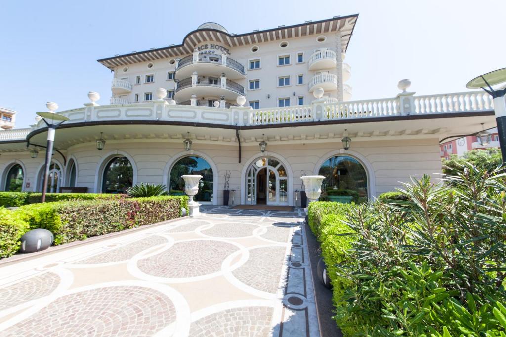 Palace Hotel - Best Spa Hotels in Milan