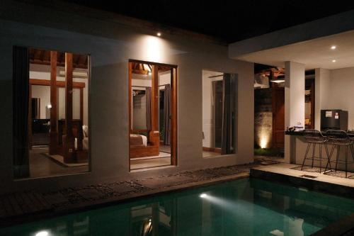 The Riang Villa - Best Parking Hotels in Bali