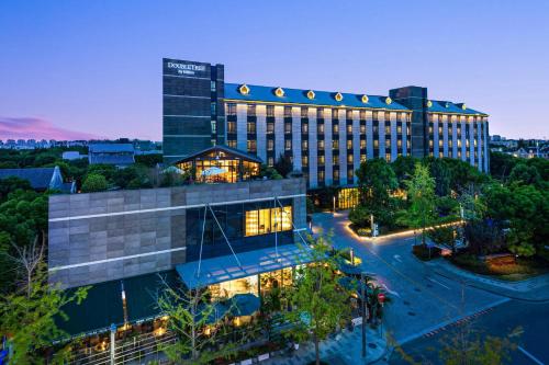 Doubletree By Hilton Shanghai Hongqiao - Best Parking Hotels in Shanghai