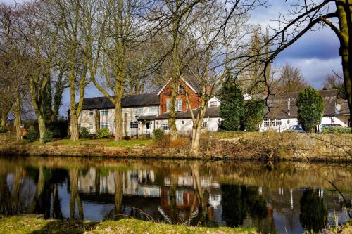 Best Western Bolholt Country Park Hotel - Best Pool Hotels in Manchester