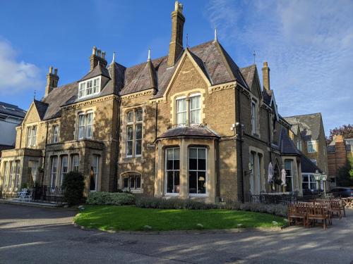Cotswold Lodge Hotel - Best Parking Hotels in Oxford