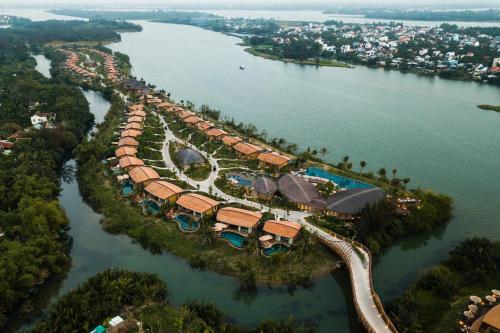 Namia River Retreat - Wellness Inclusive Resort - Best Hotels in Hoi An