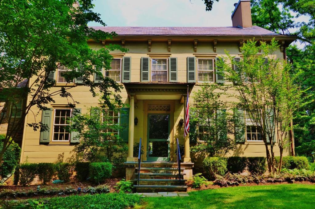 Inn at Glencairn - Best Hotels in Princeton