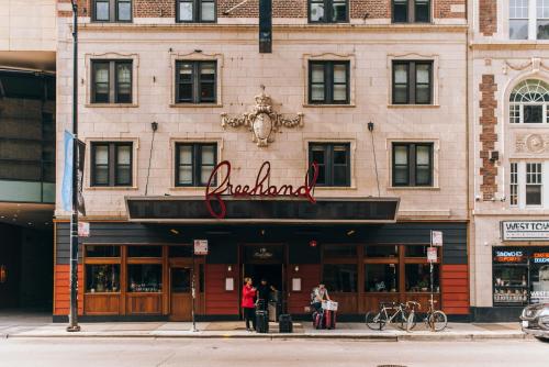 Freehand Chicago - Best Value Hotels in Chicago