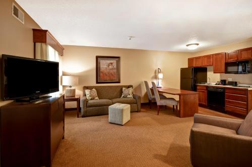 GrandStay Hotel & Suites La Crosse - Best Hotels in La Crosse, WI