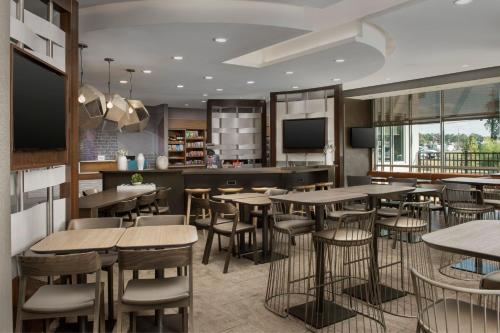 SpringHill Suites by Marriott Tuscaloosa - Best Business Hotels in Tuscaloosa, AL