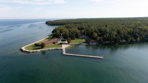 Gordon Lodge - Best Hotels with Free Breakfast in Wisconsin