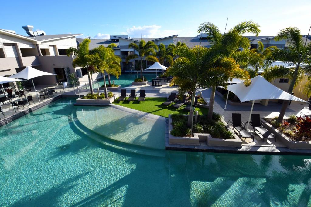 1770 Lagoons Central Apartment Resort Official - Best Pool Hotels in Australia