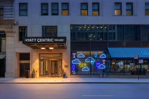 Hyatt Centric The Loop Chicago - Best Hotels near University of Illinois--Chicago, IL