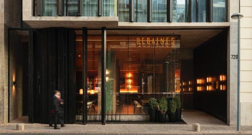 Debaines Hotel Santiago - Best Hotels in Santiago