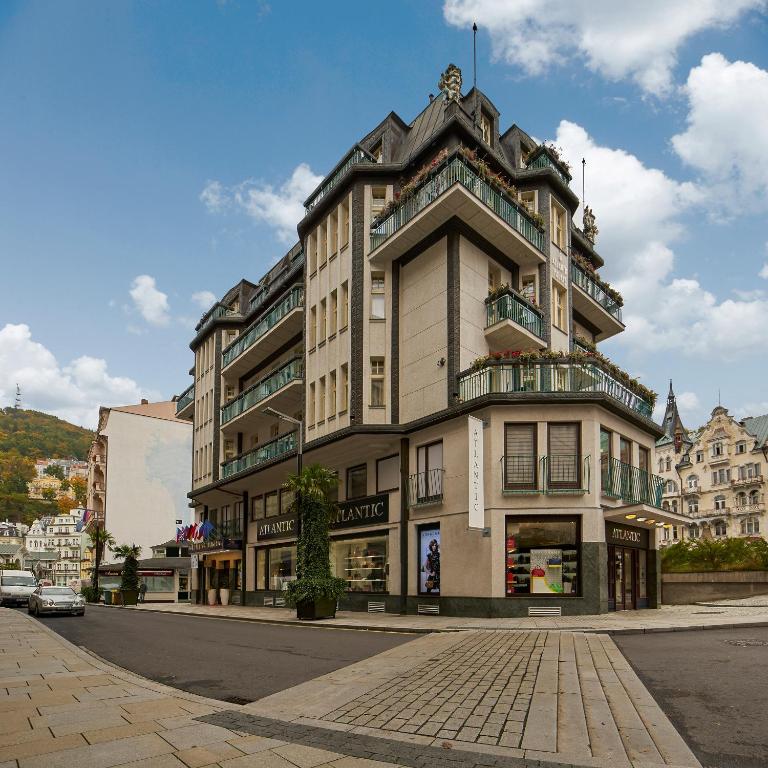 EA Hotel Atlantic Palace - Best Hotels with Free Breakfast in Karlovy Vary