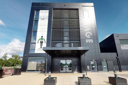 Village Hotel Glasgow - Glasgow Hotels with Parking