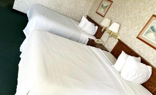 Blue Way Inn & Suites La Crosse - Best Hotels in La Crosse, WI