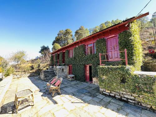 Itmenaan Estate, Binsar Himalayas - Best Hotels in Almora