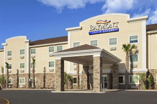 suite hotels in Midland