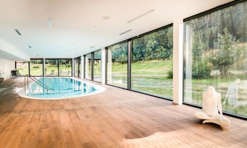 Cihelny Golf & Wellness Resort - Best Pet-Friendly Hotels in Karlovy Vary