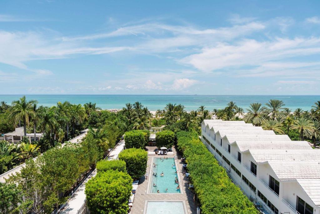 Nautilus Sonesta Miami Beach - Hotels with Pools in Miami