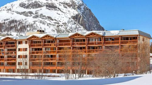 Résidence Les Crêts 1 - Val-d'Isère - Best Hotels in Val d'Isère