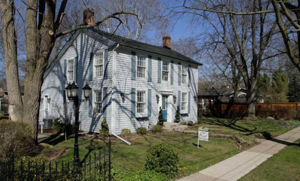 The Butler House B&B - Best Hotels in Ontario