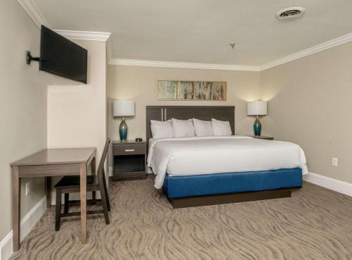 Bask Hotel at Big Rock Landing