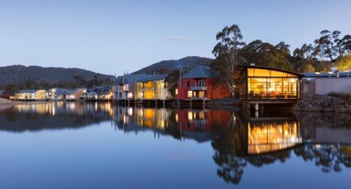Oaks Lake Crackenback Resort - Best Golf Hotels in Australia