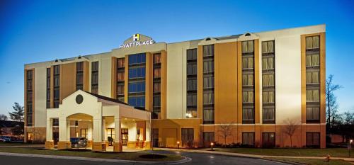 Hyatt Place Cincinnati Blue Ash - Best Pool Hotels in Cincinnati, OH
