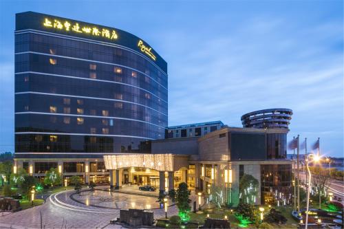 Royal Century Hotel Shanghai - Best Hotels with Airport Shuttle Service in Shanghai