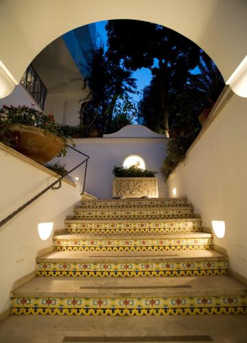 Albergo Gatto Bianco - Best Hotels in Capri