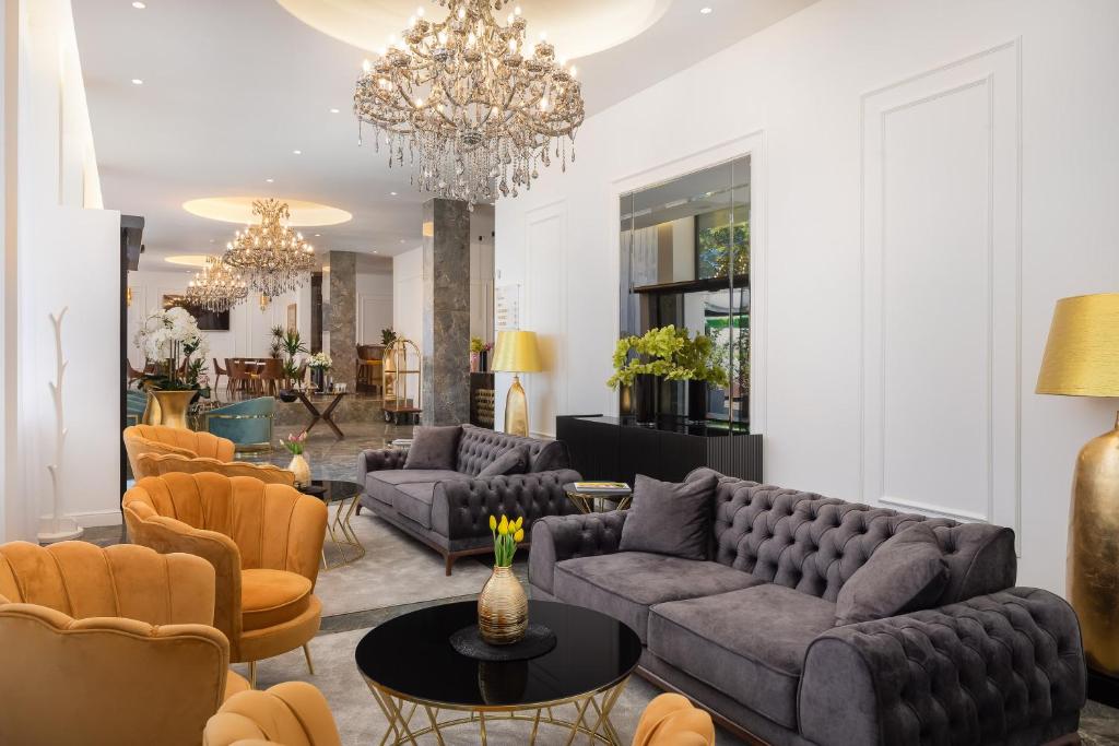 Hotel Corner - Best Parking Hotels in Split