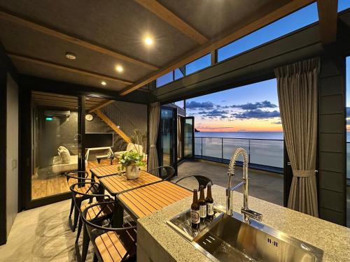 VILLA IZU Zessei - VILLA IZU 絶青 - Best Hotels in Izu
