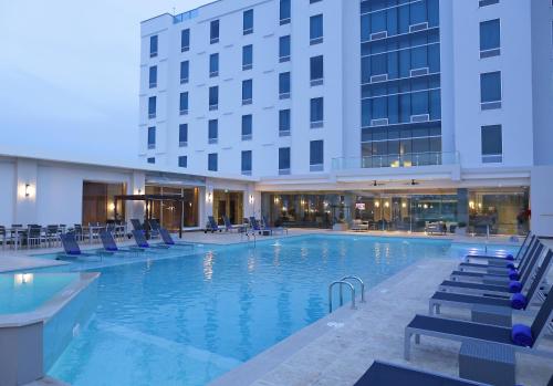 Crowne Plaza Airport by IHG - Best Pool Hotels in Panama