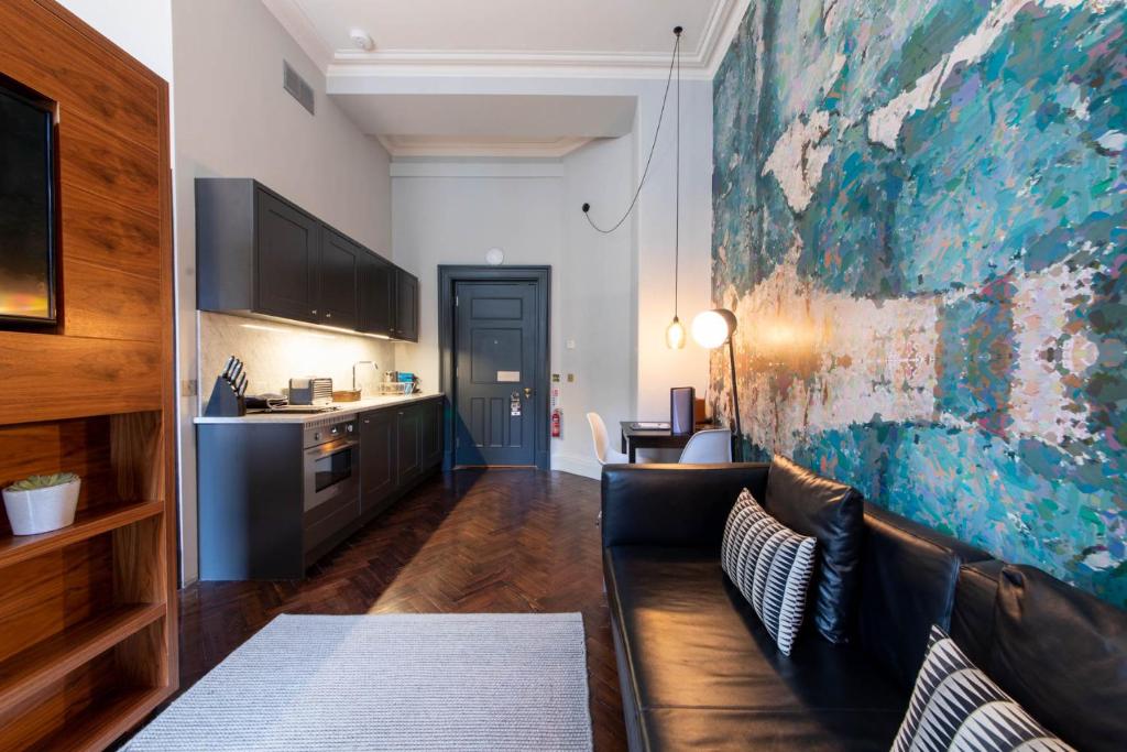 Linton Collection - Lord Lyons Chambers - Best Hotels in Edinburgh